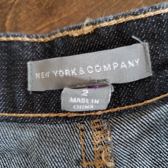New York & Company Jean Shorts - Picture 3 of 4